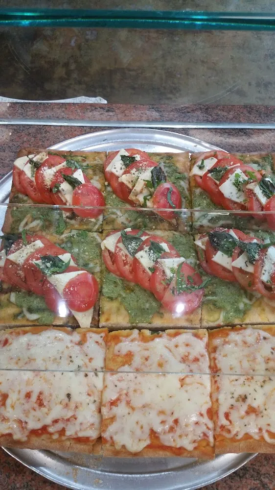 Caprese Pizza